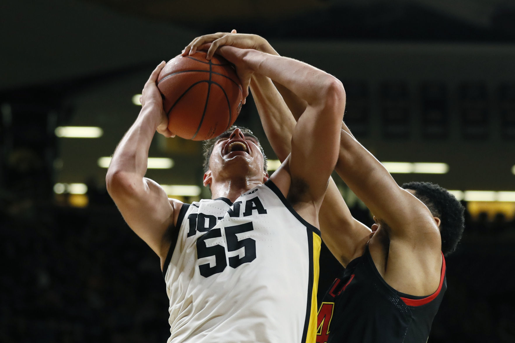 011020ap-maryland-iowa-5